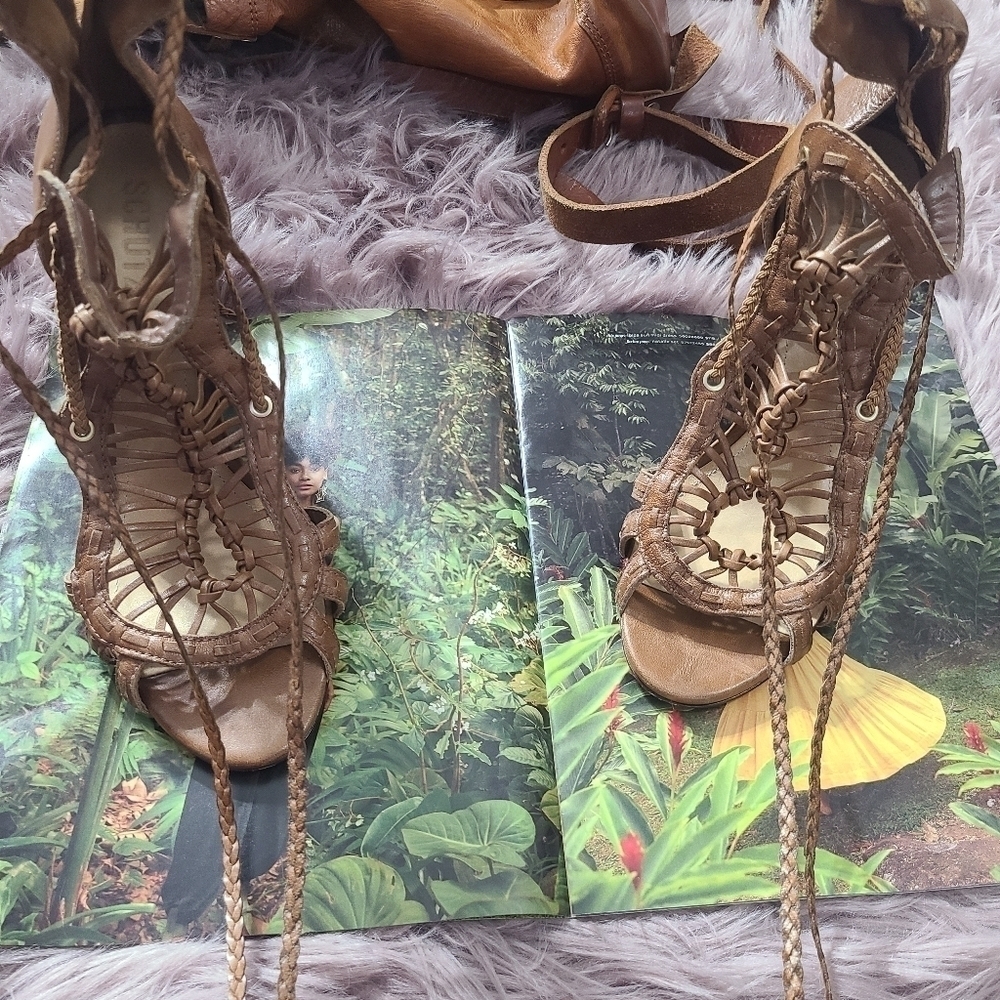 Dubai Heels - Picture 9 of 14